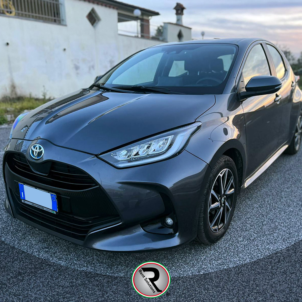 Toyota Yaris Hybrid Trend – Dark Grey